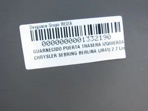 Foto de GUARNECIDO PUERTA TRASERA IZQUIERDA CHRYSLER SEBRING JR 41 BERLINA 2.7 CAT (203 CV / 149 KW) foto 3