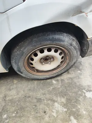 Foto de PASO RUEDA TRASERO IZQUIERDO FIAT SCUDO (506) FURGON 1.5 (100 CV / 75 KW) referencia 9857657880