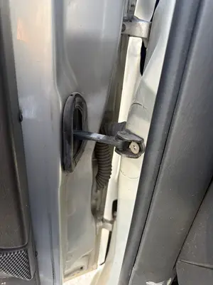 Foto de RETENEDOR PUERTA FORD FOCUS BERLINA (CAK)