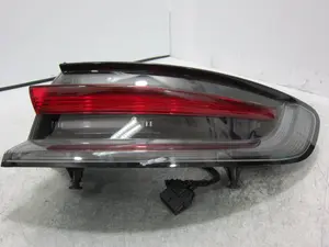 Foto de PILOTO TRASERO DERECHO PORSCHE MACAN (95BA) referencia 95B945092L