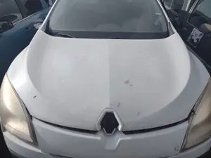Foto de CAPO RENAULT MEGANE III BERLINA 5P 1.5 dCi Diesel CAT (86 CV / 63 KW) referencia 651009018R