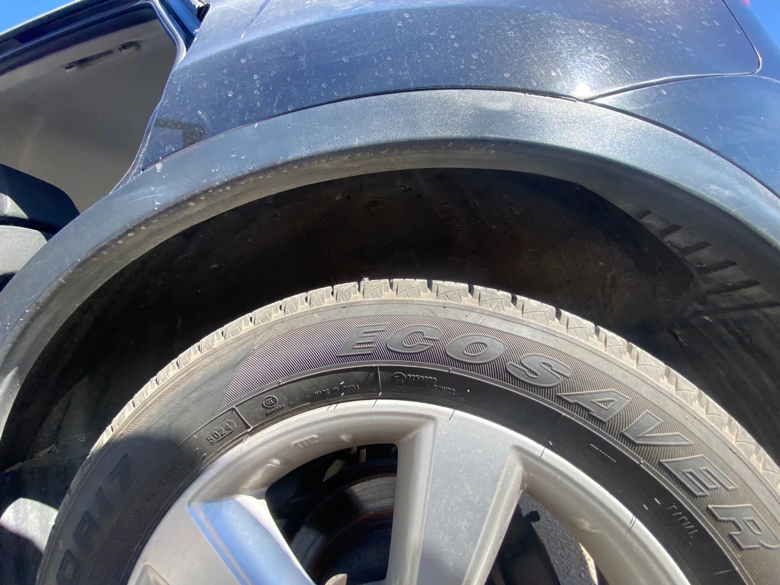 Foto de PASO RUEDA TRASERO IZQUIERDO NISSAN QASHQAI (J10) 2.0 16V CAT (141 CV / 104 KW)