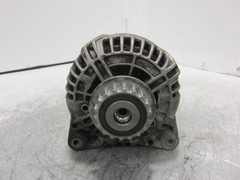 Foto de ALTERNADOR VOLKSWAGEN TOUAREG (7LA) referencia 070903139