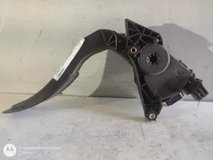 Foto de POTENCIOMETRO PEDAL RENAULT CLIO IV 1.5 dCi Diesel FAP (90 CV / 66 KW) referencia 180029347 foto 2