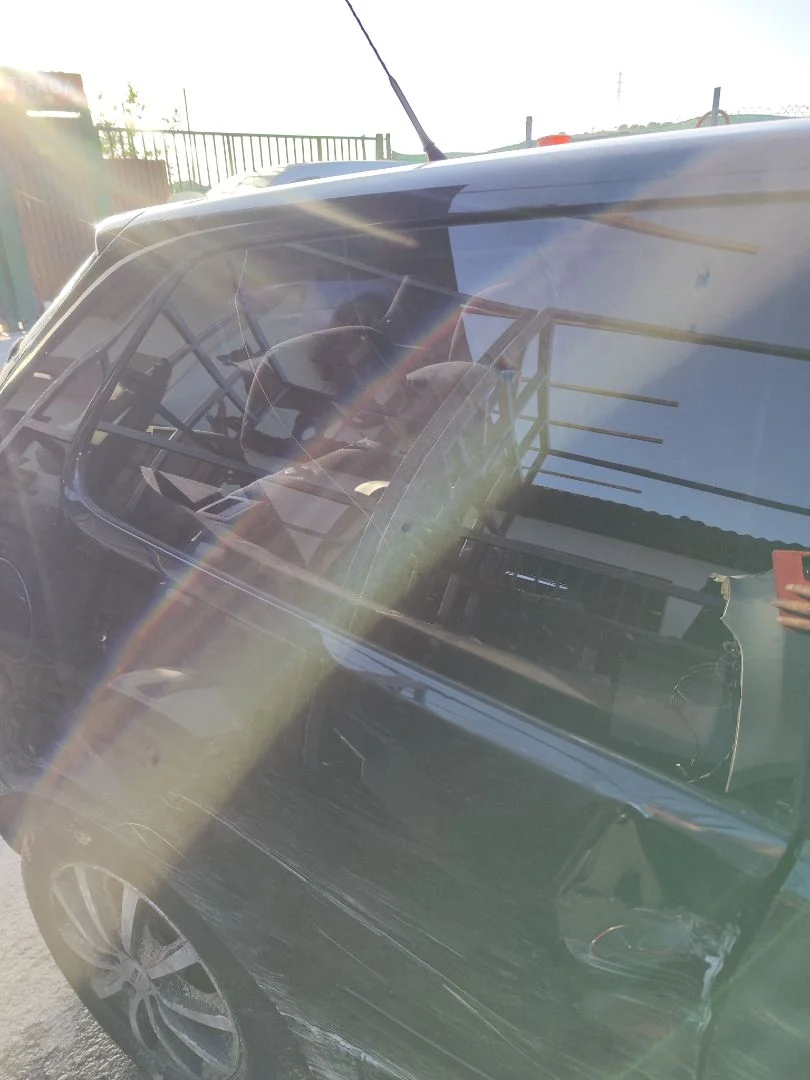 Foto de LUNA CUSTODIA TRASERA DERECHA VOLKSWAGEN POLO IV (9N3) 1.9 TDI (101 CV / 74 KW)