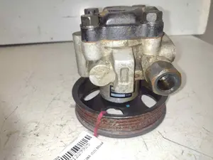 Foto de BOMBA DIRECCION VOLKSWAGEN GOLF IV BERLINA (1J1)(10.1997) 1.9 TDI (110 CV / 81 KW) referencia 25300 foto 3