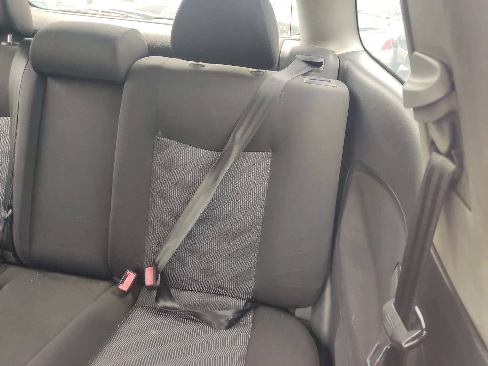 Foto de CINTURON SEGURIDAD TRASERO IZQUIERDO SEAT IBIZA (6L1) 1.9 TDI (101 CV / 74 KW)