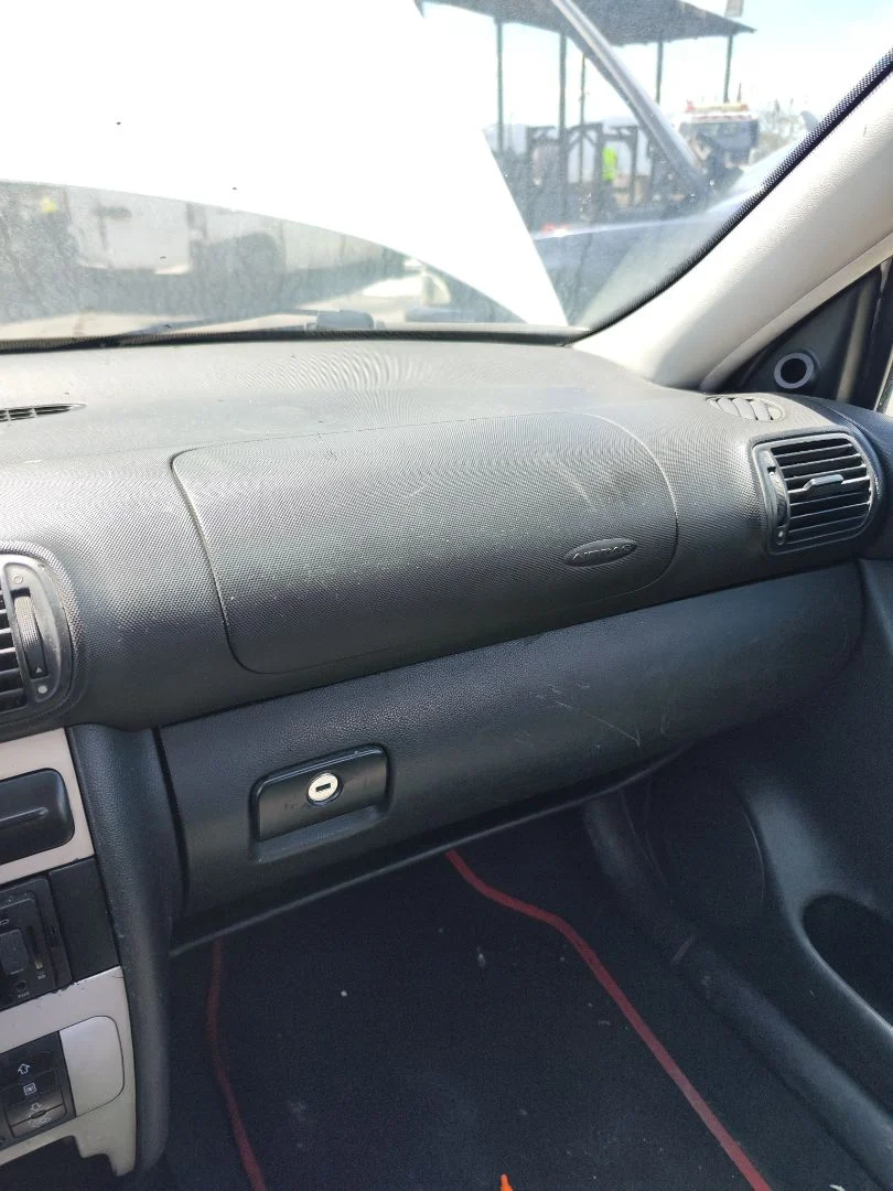 Foto de AIRBAG DELANTERO DERECHO SEAT LEON (1M1) 1.9 TDI (90 CV / 66 KW)