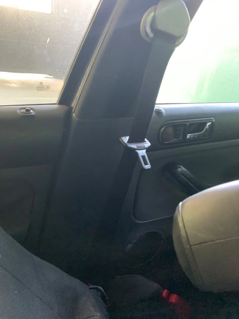 Foto de CINTURON SEGURIDAD DELANTERO DERECHO VOLKSWAGEN GOLF IV BERLINA (1J1)(10.1997) 1.9 TDI (110 CV / 81 KW) referencia 1J4857706AAFKZ