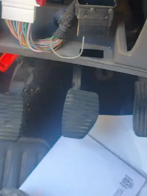 Foto de PEDAL FRENO CITROEN C3 1.4  (73 CV / 54 KW) referencia 4501S5