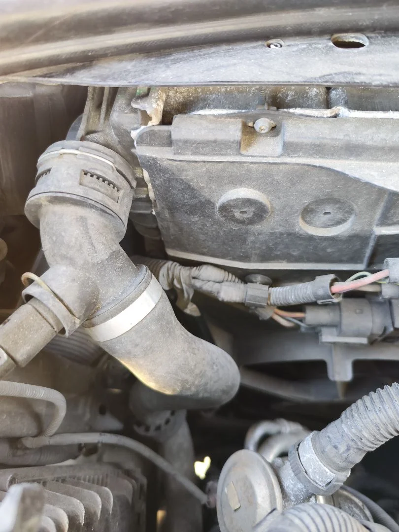 Foto de RADIADOR AGUA VOLKSWAGEN TOUAREG (7L6) 4.2 V8 32V FSI (350 CV / 257 KW)