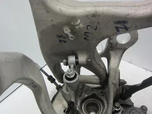 Foto de BRAZO SUSPENSION INFERIOR TRASERO DERECHO PORSCHE MACAN (95BA) referencia 8R0505312F foto 5