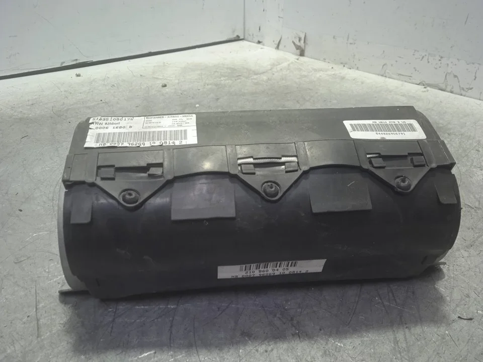 Foto de AIRBAG DELANTERO DERECHO MERCEDES-BENZ SLK (BM 170) ROADSTER 2.3 Compresor CAT (193 CV / 142 KW) referencia 2108600405