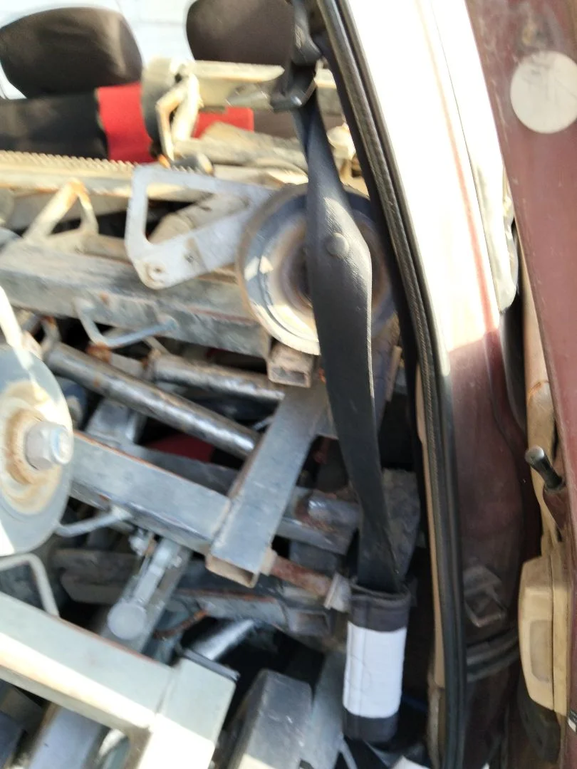 Foto de CINTURON SEGURIDAD TRASERO IZQUIERDO NISSAN VANETTE (C220) 2.0 Diesel (67 CV / 49 KW)