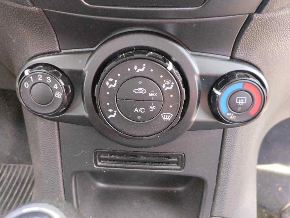 Foto de RESISTENCIA CALEFACCION FORD FIESTA (CNN) 1.5 TDCi CAT (75 CV / 55 KW)