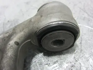 Foto de BRAZO SUSPENSION INFERIOR DELANTERO IZQUIERDO PORSCHE CAYENNE (TIPO 92A) foto 2