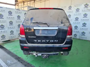 SSANGYONG REXTON foto 2