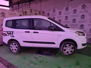 FORD TOURNEO COURIER (C4A) foto 2