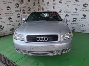 AUDI A4 BERLINA (8E) foto 1