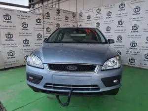 FORD FOCUS BERLINA (CAP) foto 1