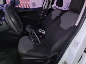 FORD TOURNEO COURIER (C4A) foto 7