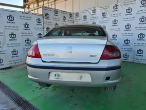 PEUGEOT 407 foto 7