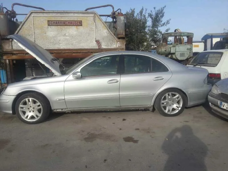MERCEDES-BENZ CLASE E (BM 211) BERLINA