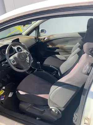 OPEL CORSA D foto 3