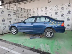 BMW SERIE 3 BERLINA (E46) foto 5