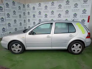 VOLKSWAGEN GOLF IV BERLINA (1J1)(10.1997) foto 1