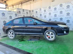 PEUGEOT 407 foto 4