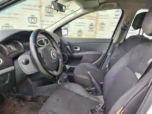 RENAULT CLIO II SYMBOL foto 5