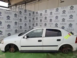 OPEL ASTRA G BERLINA foto 1