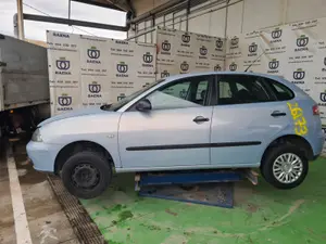 SEAT IBIZA (6L1) foto 3