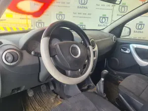 DACIA SANDERO foto 6