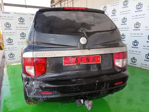 SSANGYONG KYRON foto 2