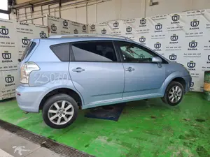 TOYOTA COROLLA VERSO (R1) foto 4