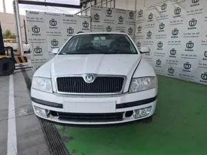 SKODA OCTAVIA BERLINA (1Z3) foto 1