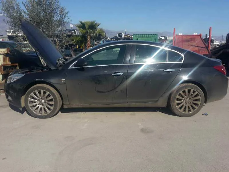 OPEL INSIGNIA BERLINA