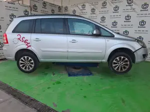 OPEL ZAFIRA B foto 8