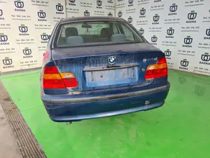 BMW SERIE 3 BERLINA (E46) foto 4