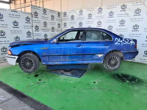 BMW SERIE 5 BERLINA (E39) foto 4
