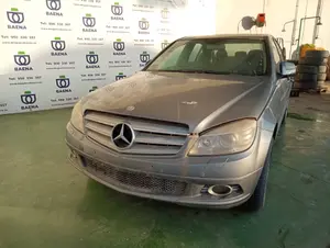 MERCEDES-BENZ CLASE C (BM 204) BERLINA foto 2
