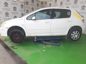 PEUGEOT 307 (S1)(04.2001) foto 4