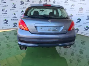 PEUGEOT 207 foto 2