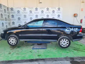 VOLVO S60 BERLINA foto 3