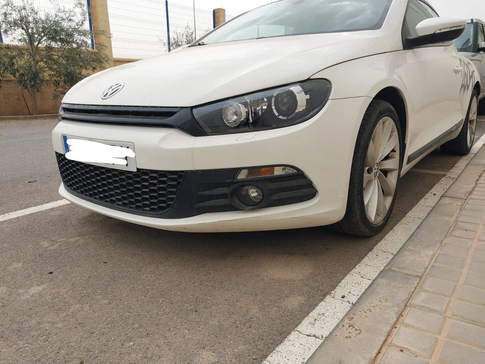 VOLKSWAGEN SCIROCCO (137)