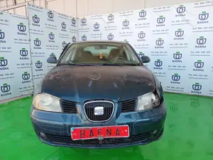 SEAT CORDOBA BERLINA (6L2) foto 4