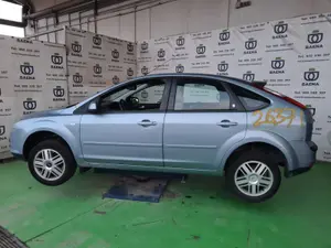 FORD FOCUS BERLINA (CAP) foto 2