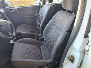 OPEL ASTRA G BERLINA foto 5